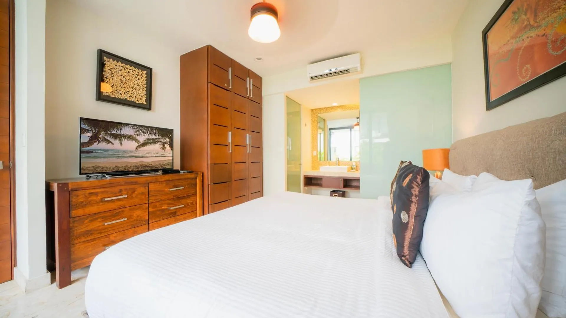 2 Bedroom Condo With Pool In The Center Of Playa Del Carmen - Anah Playa 0*,  Mexiko
